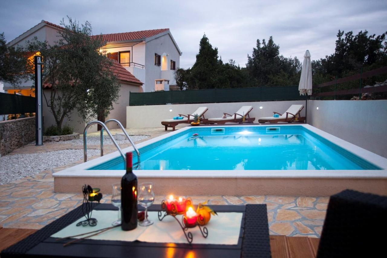 רוגוזניצה Apartment Bo&Dy With Private Pool מראה חיצוני תמונה
